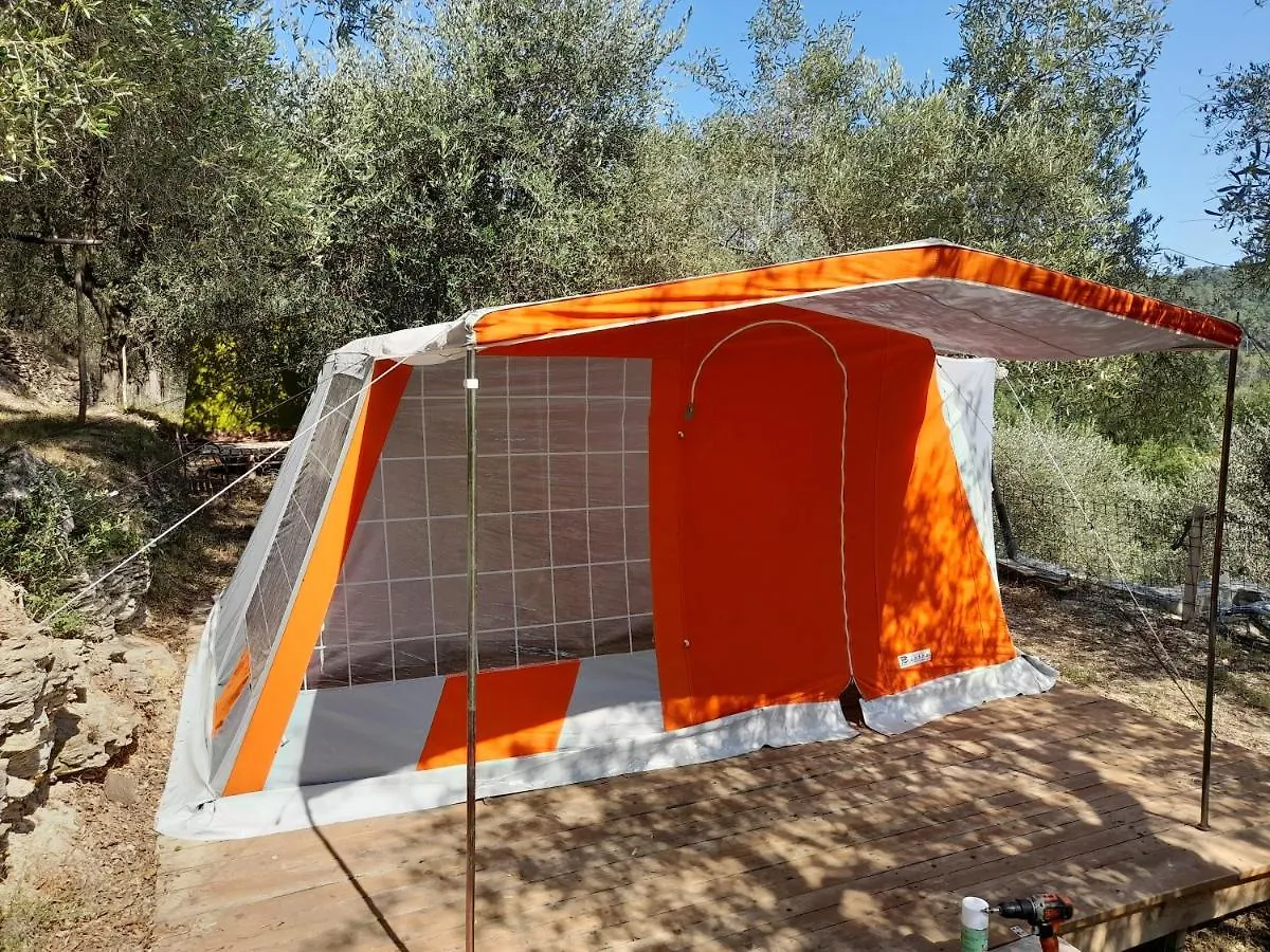 Luxury tent Agricampeggio U Beriun Hotel Onzo